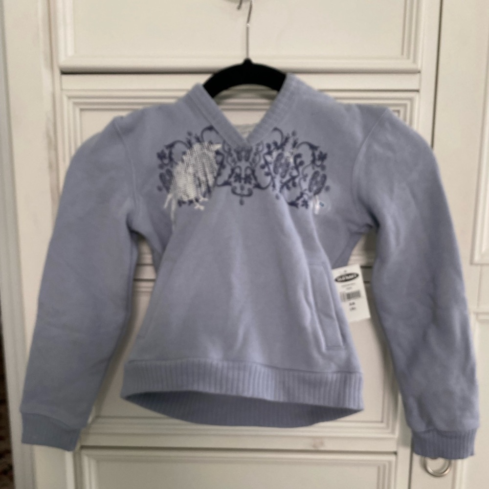 Old Navy NWT Girls Pullover Purple Sweatshirt Fur Lined Hooded Side Pockets Sz 5